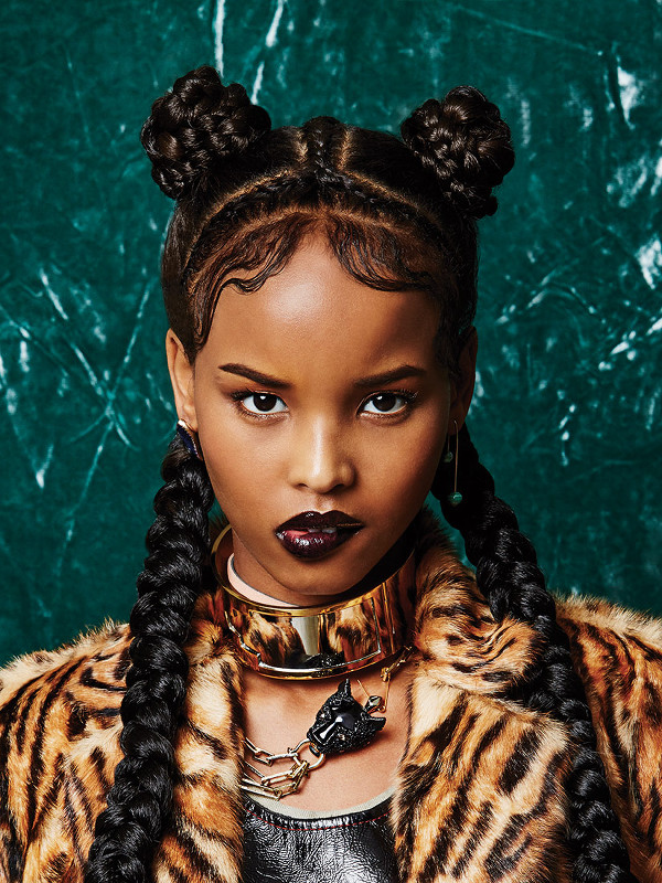 natural-anthem-elle-canada-september-2016-saty-pratha-05