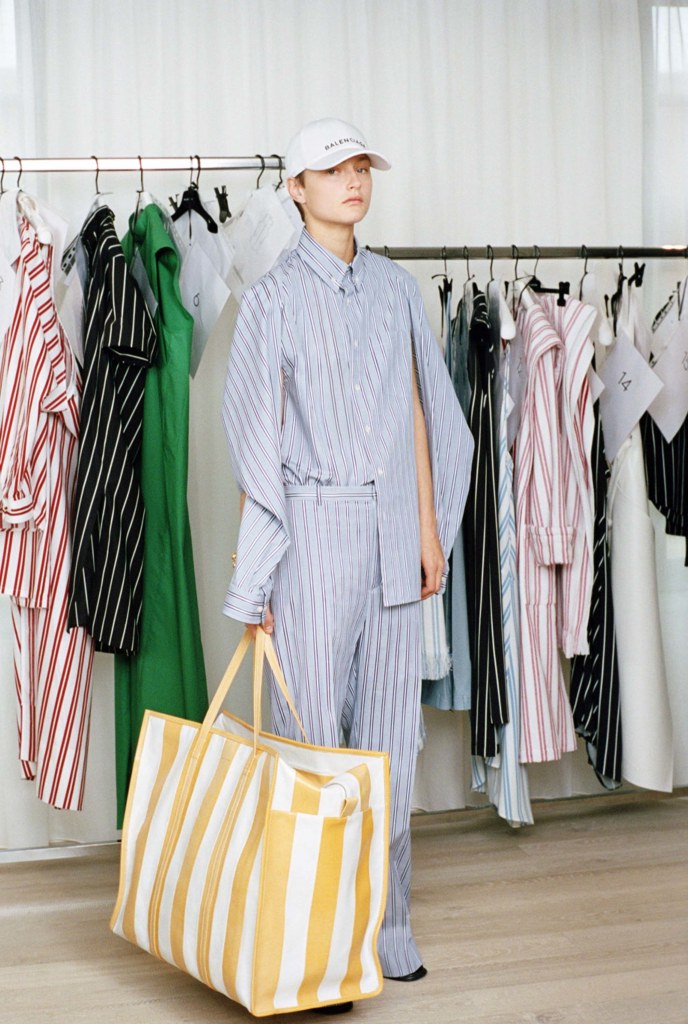 06-balenciaga-resort-2017