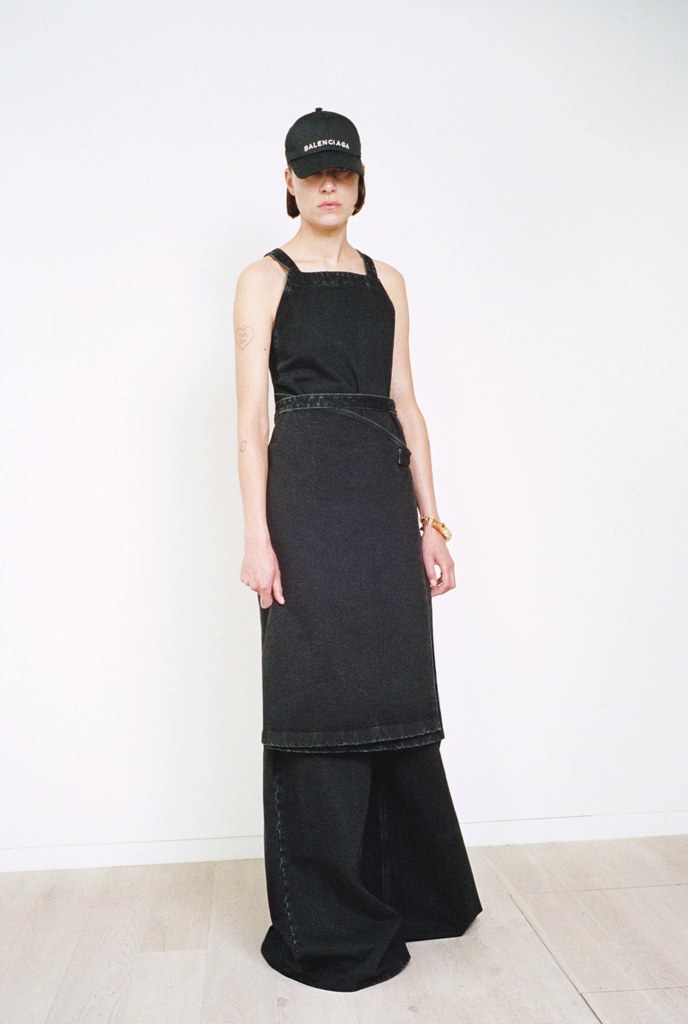 18-balenciaga-resort-2017